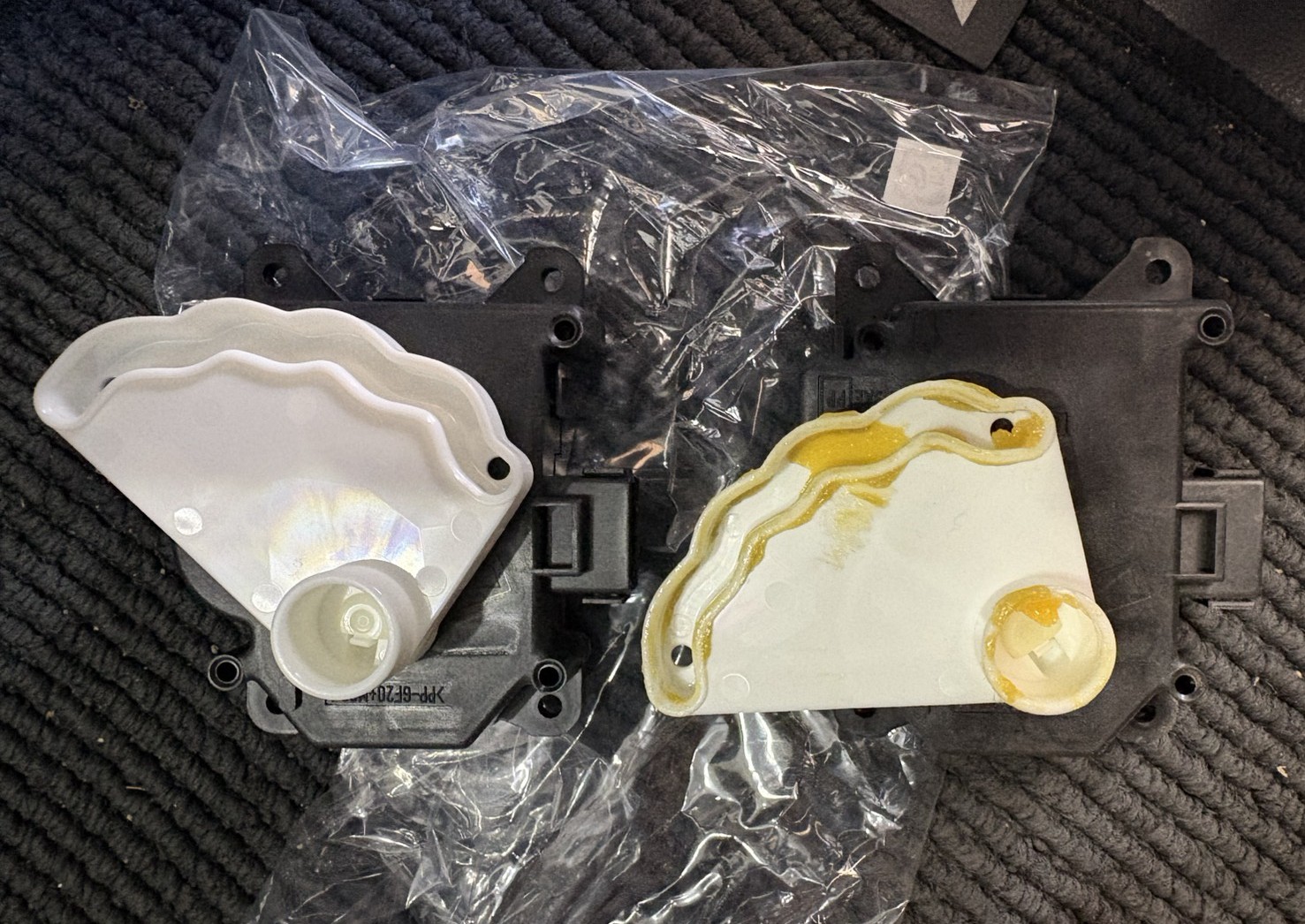 ホンダ　JF1　N-BOXカスタム　エアコン風向切り替え不良　エアコンモードアクチュエーター交換　整備修理　カーランドえひめ　愛媛県　松山市