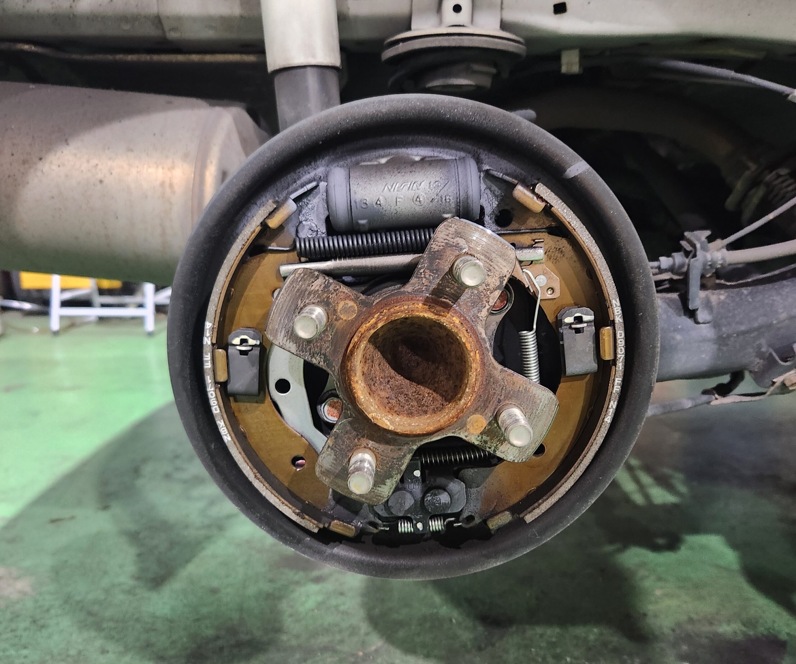 リヤブレーキの分解整備