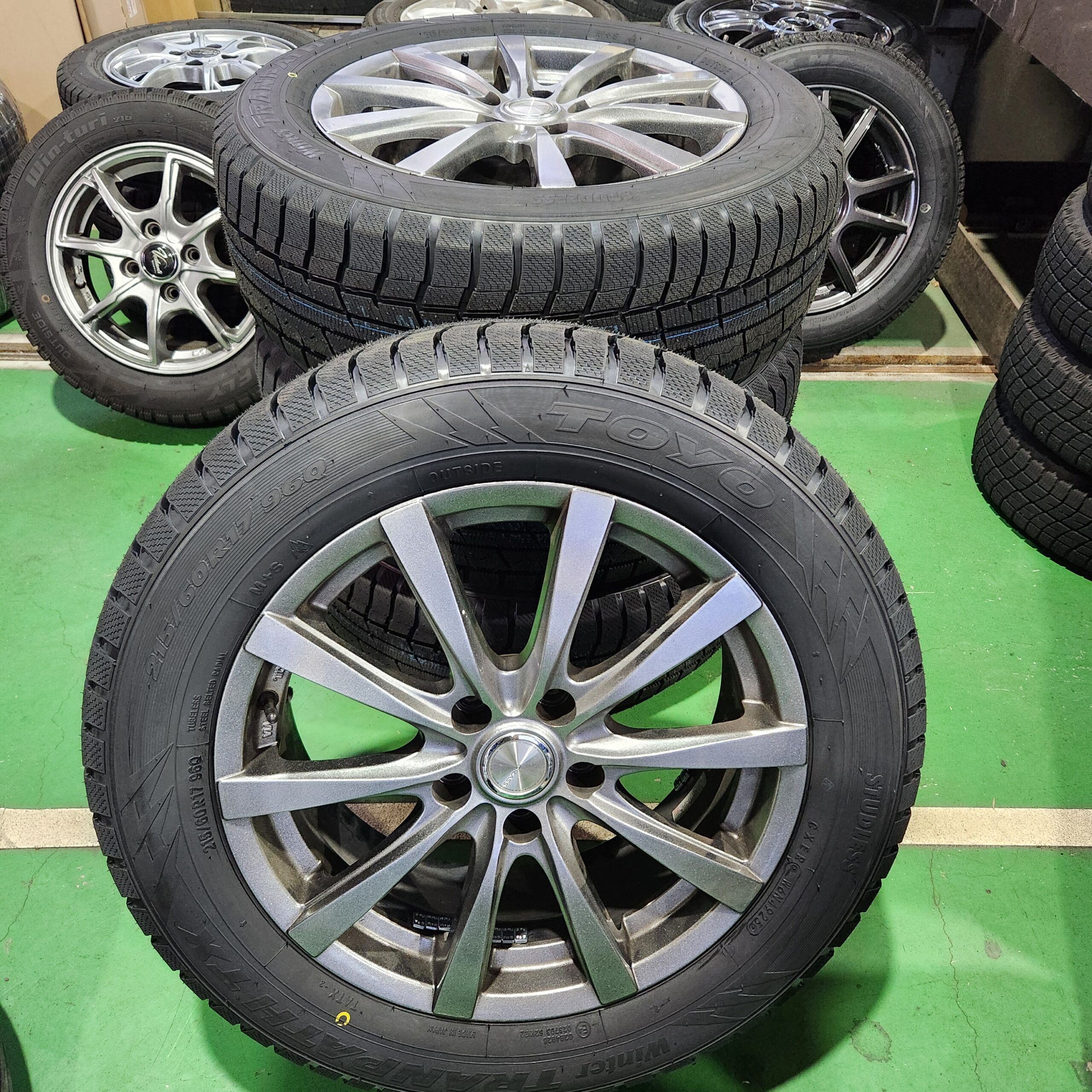 215/60R17　スタッドレスタイヤホイールのレンタル追加しました