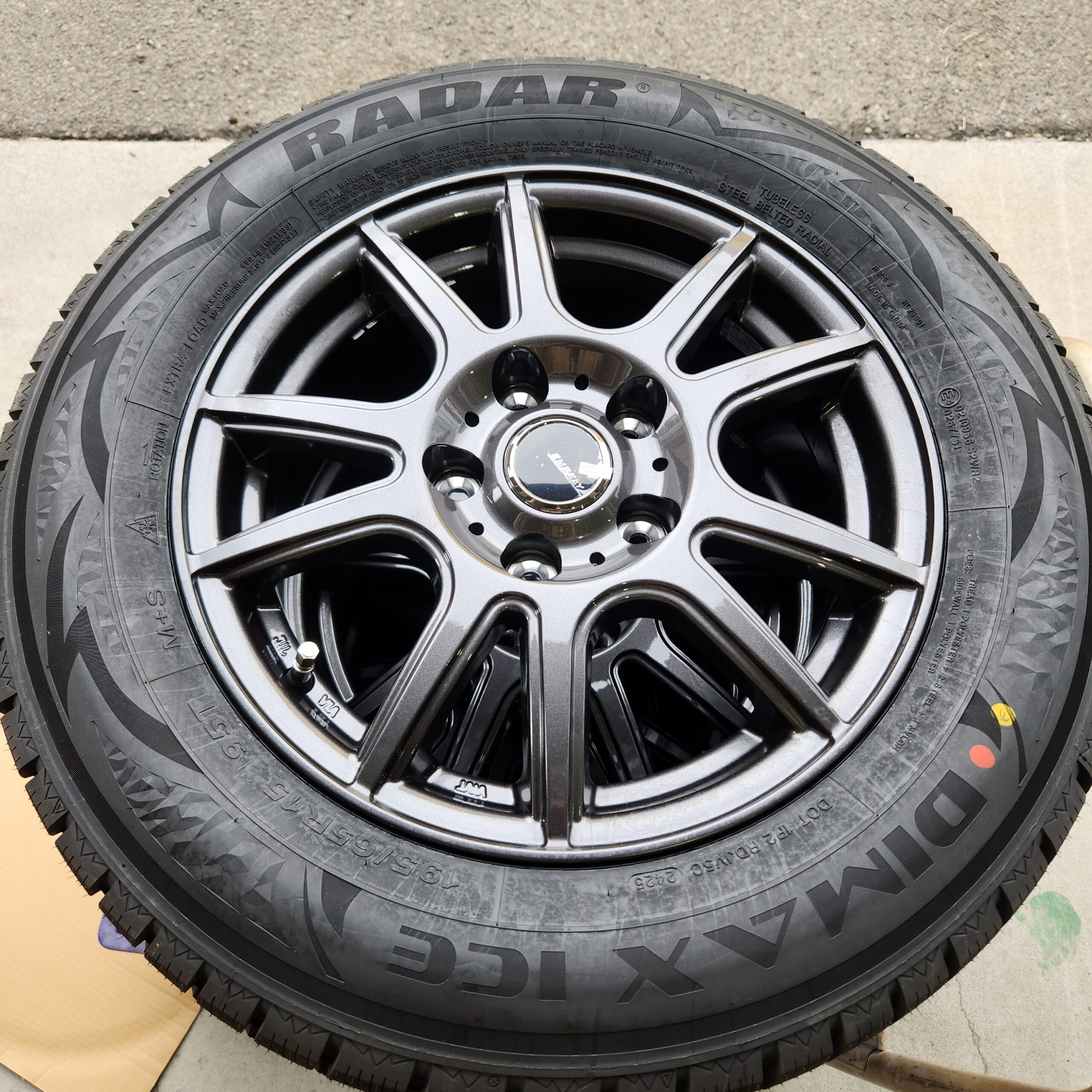 195/65R15　スタッドレスタイヤホイールのレンタル追加しました