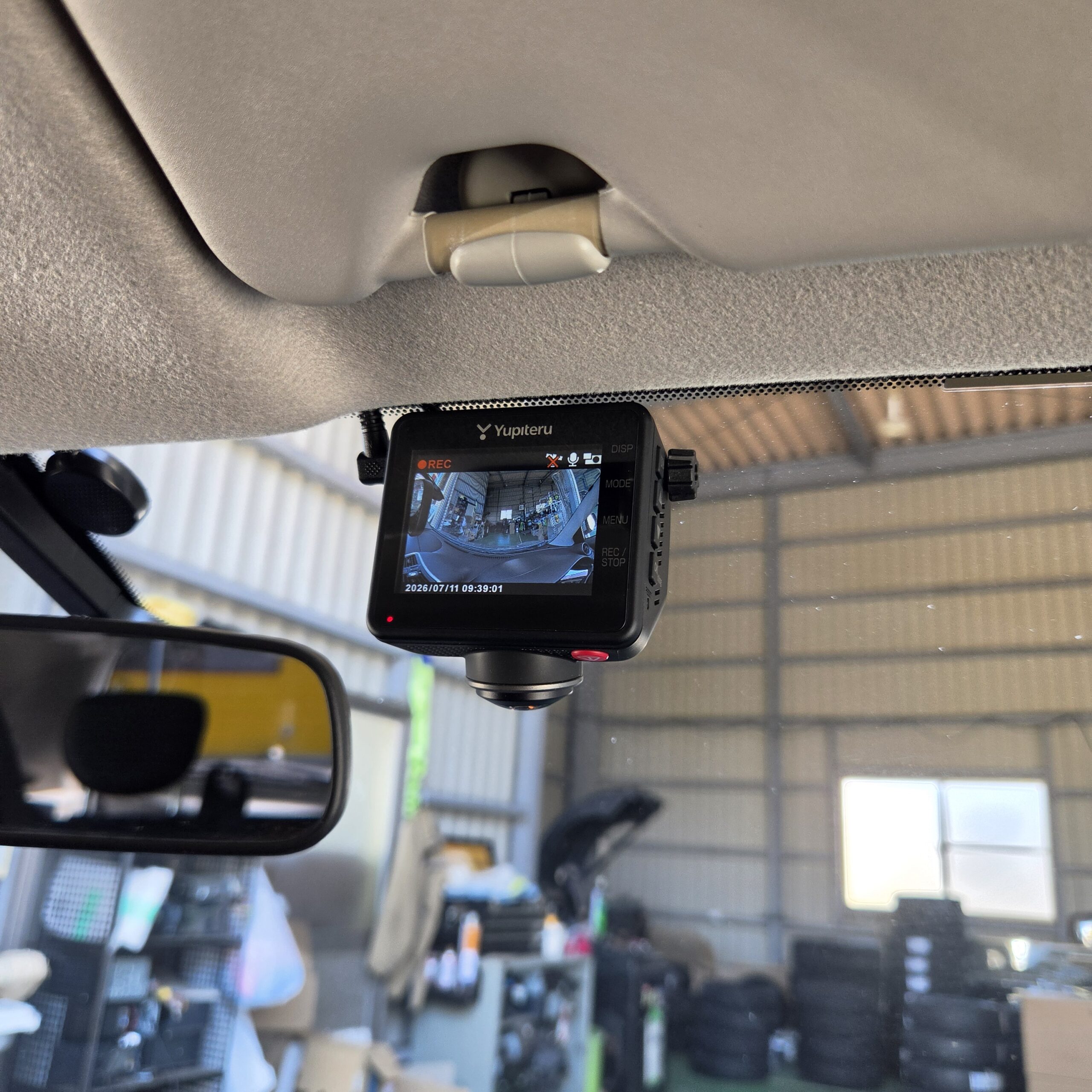日産 K13 マーチ 360°前方カメラ+後方カメラ取付 ユピテル marumie Q-32R